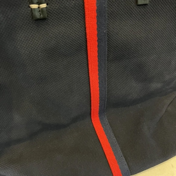 NEW with tags Clare V Simple Tote Blue with crossbody or shoulder strap - Picture 6 of 7